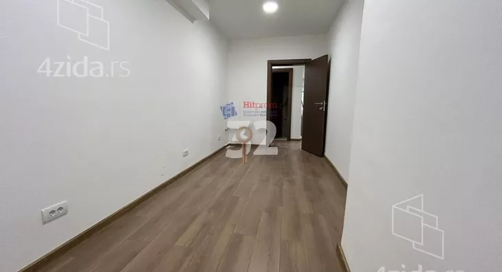 Četvoroiposoban stan | 4zida