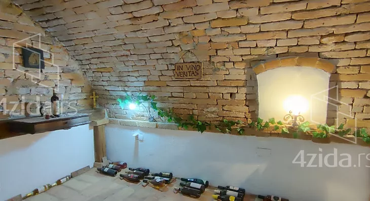 Troiposoban stan | 4zida