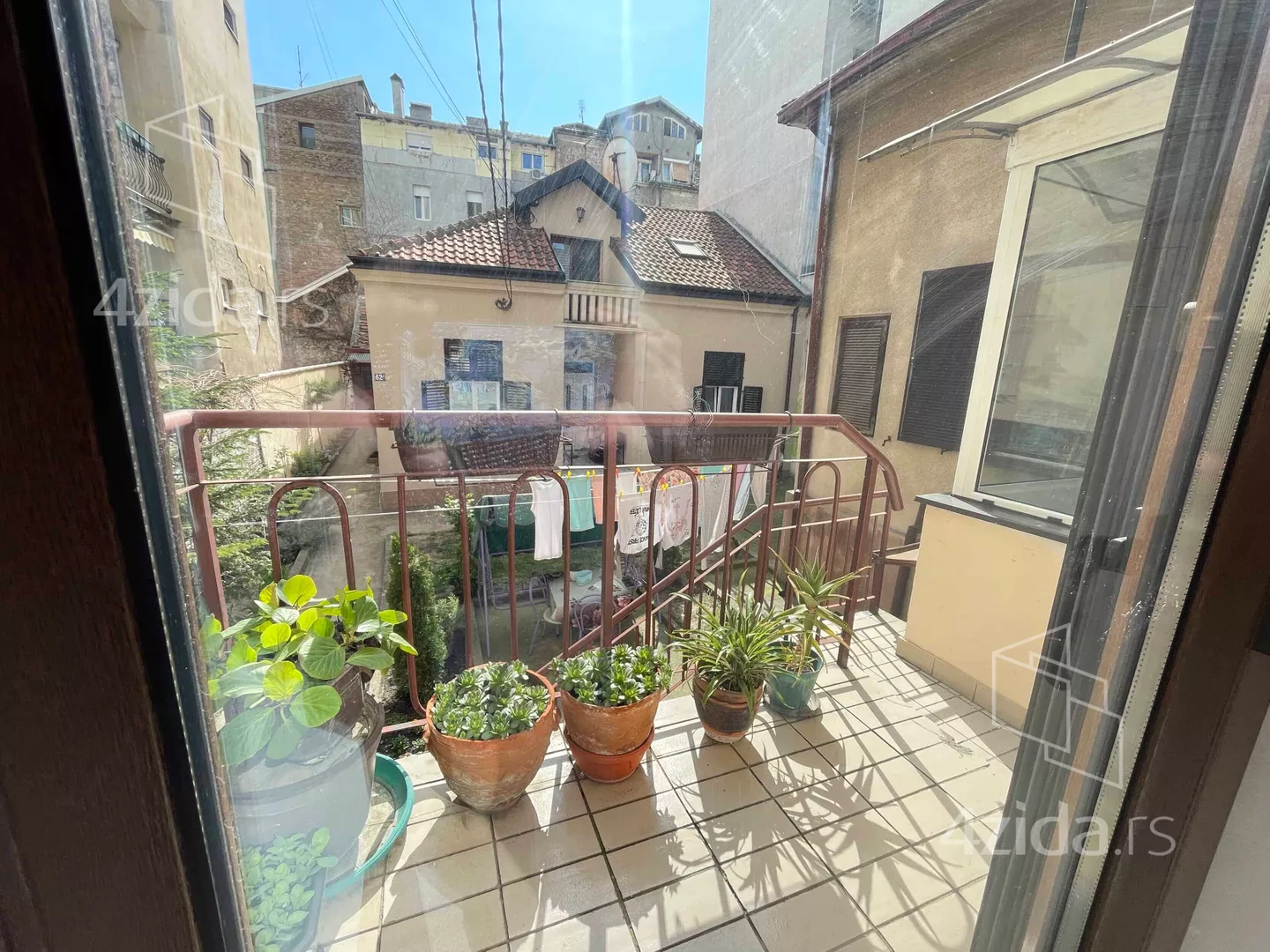 Troiposoban stan | 4zida