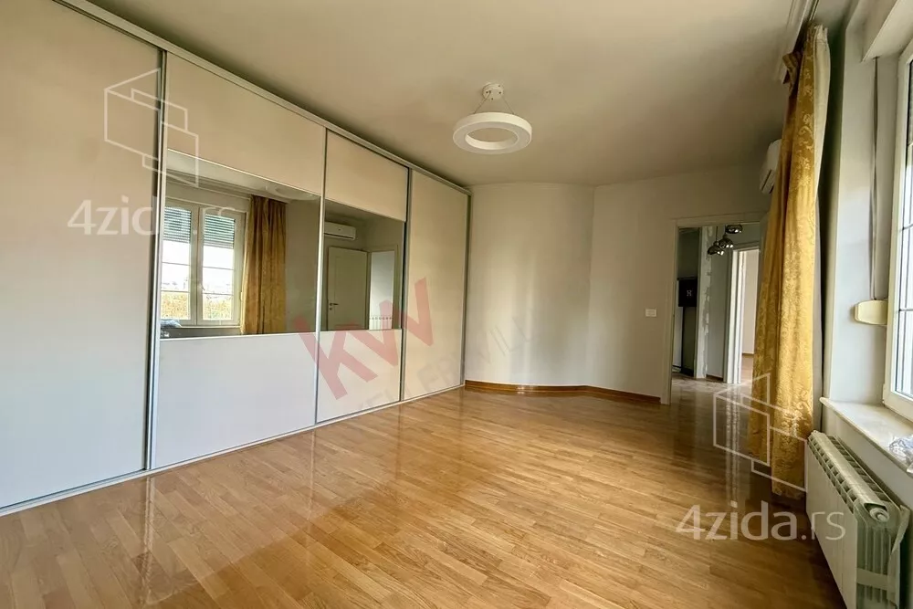 4-etažna kuća | 4zida