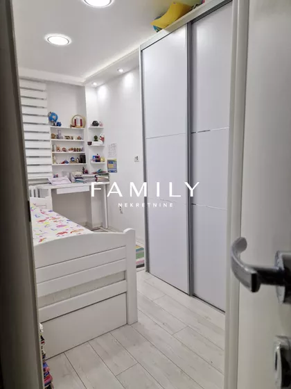 Novo Naselje | 4zida.rs