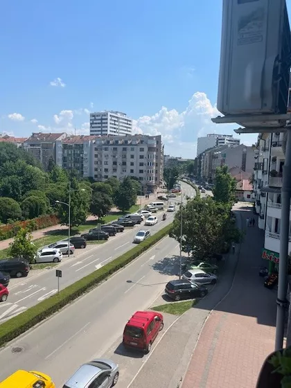 Braće Ribnikar | 4zida.rs