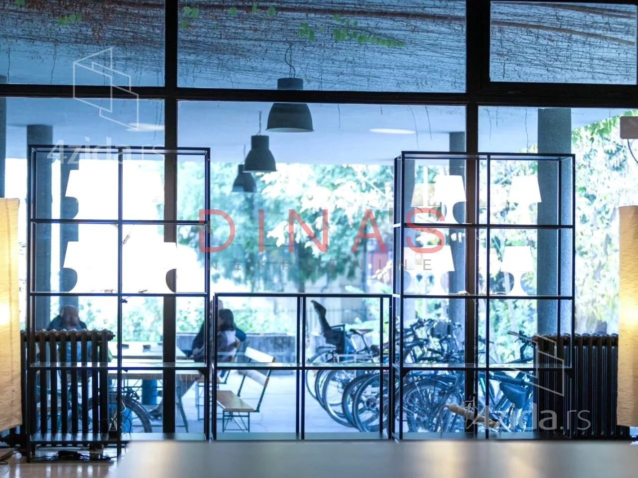 Poslovni prostor | 4zida