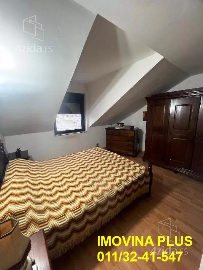 Troiposoban stan | 4zida