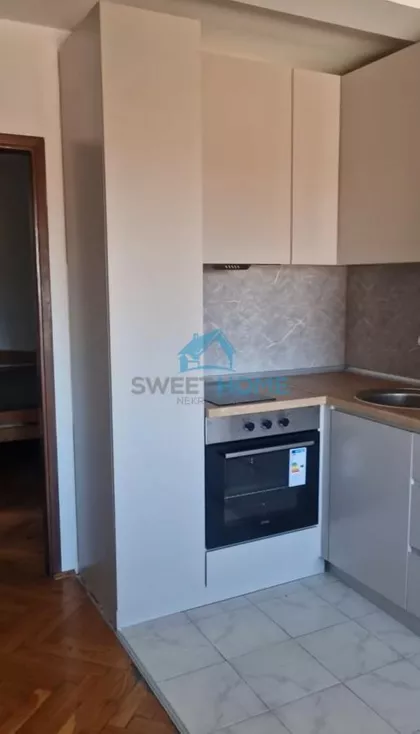 Vladimira Mitrovića | 4zida.rs