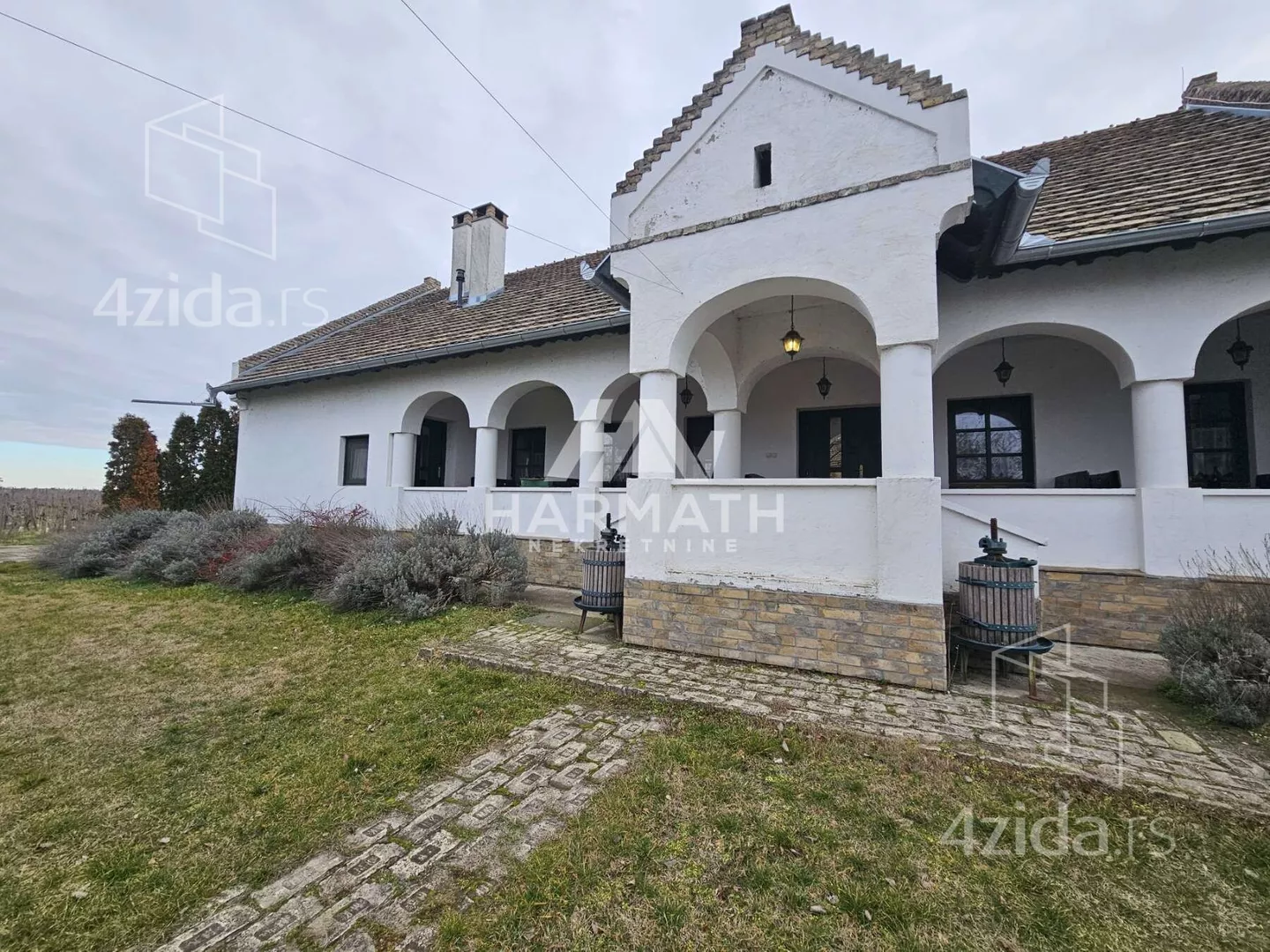 Turistički objekat | 4zida