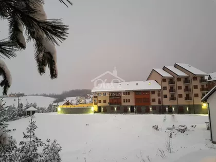 Zova | 4zida.rs