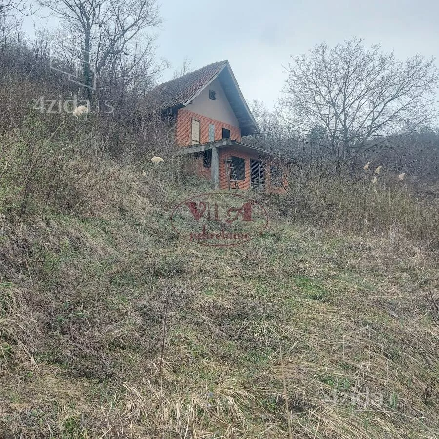 Plac | 4zida