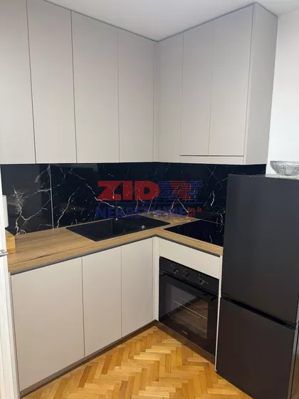 Milana Toplice | 4zida.rs