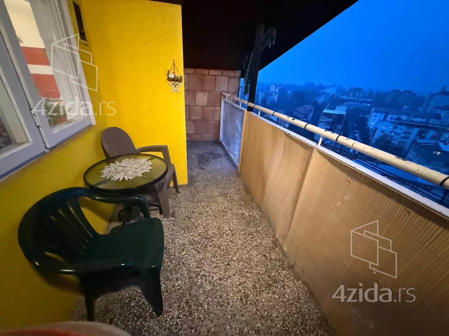 Dvoiposoban stan | 4zida