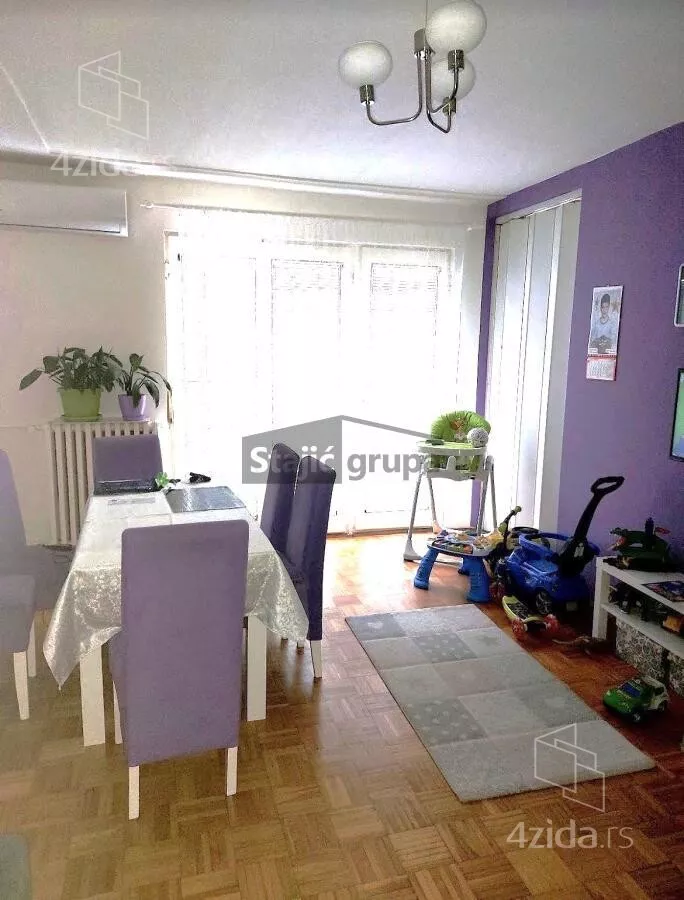 Dvoiposoban stan | 4zida