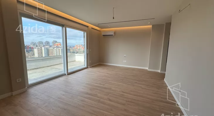 Petosoban stan | 4zida