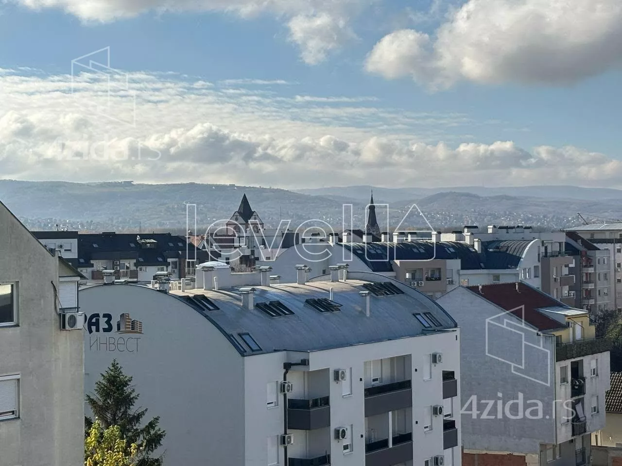 Četvorosoban stan | 4zida