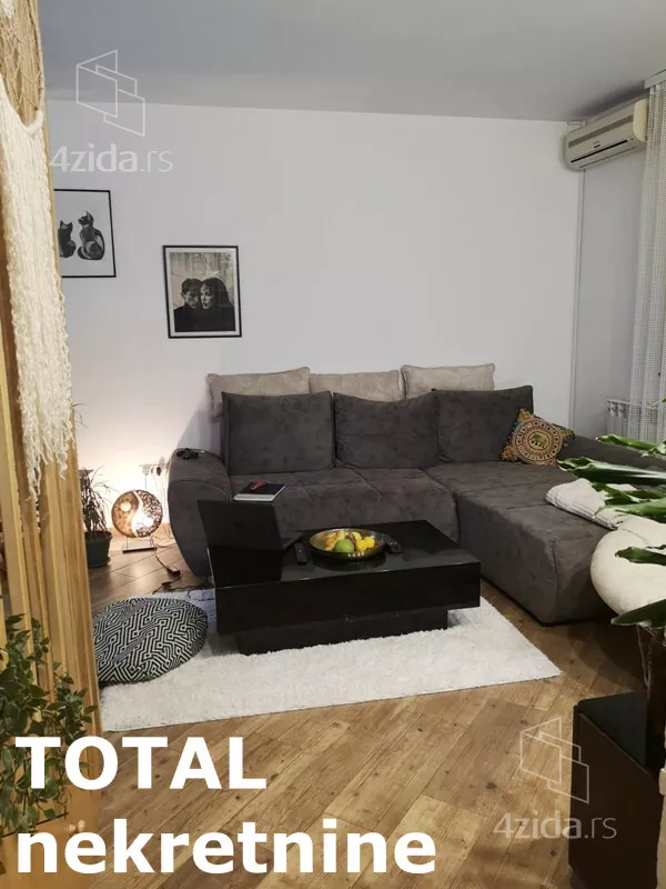 Četvoroiposoban stan | 4zida