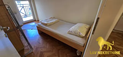 ŽELEZNIČKA | 4zida.rs