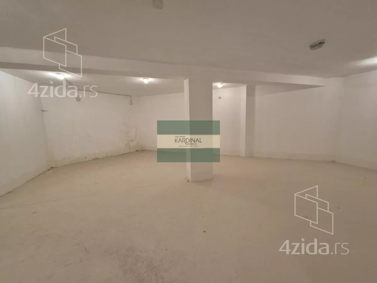 Poslovni prostor | 4zida