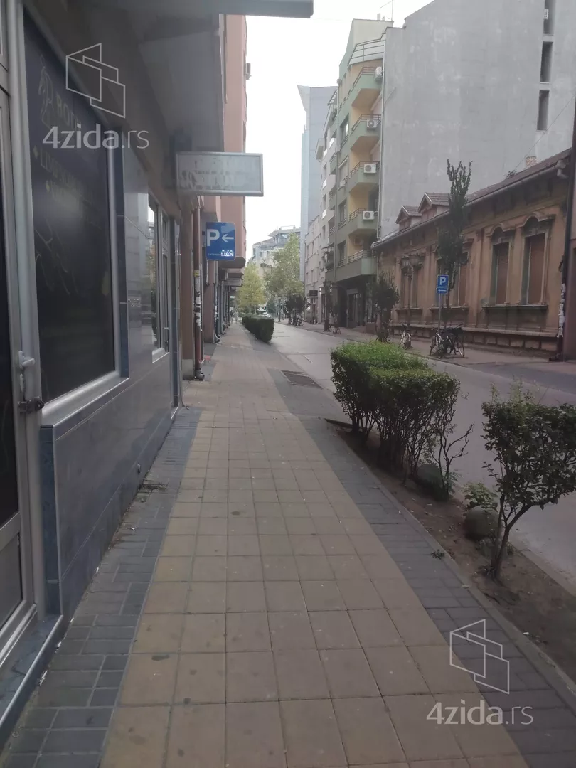 Garaža | 4zida