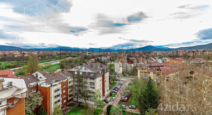 Troiposoban stan | 4zida