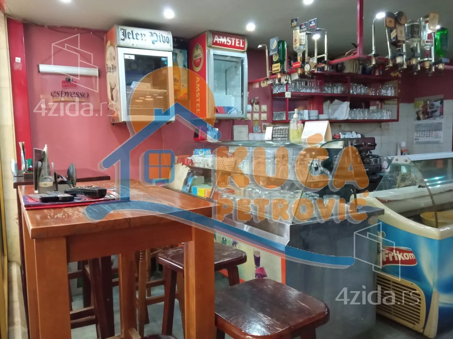 Lokal | 4zida
