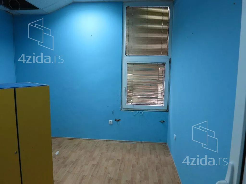 Lokal | 4zida