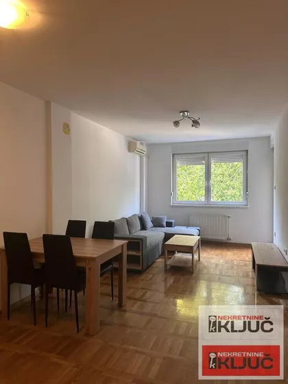 Adamovićevo Naselje | 4zida.rs