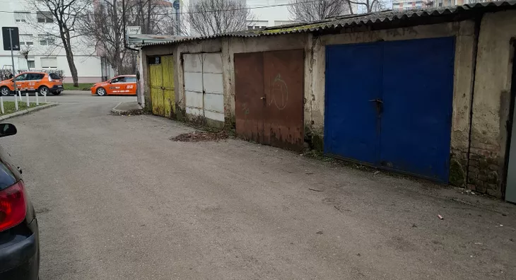 Garaža | 4zida