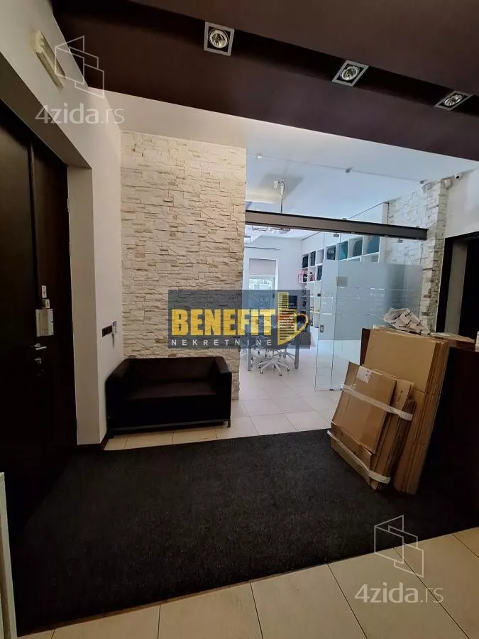 Poslovni prostor | 4zida