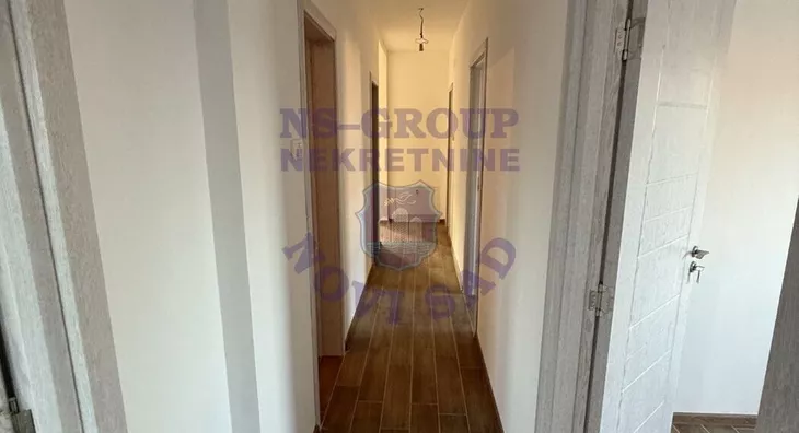 Četvoroiposoban stan | 4zida