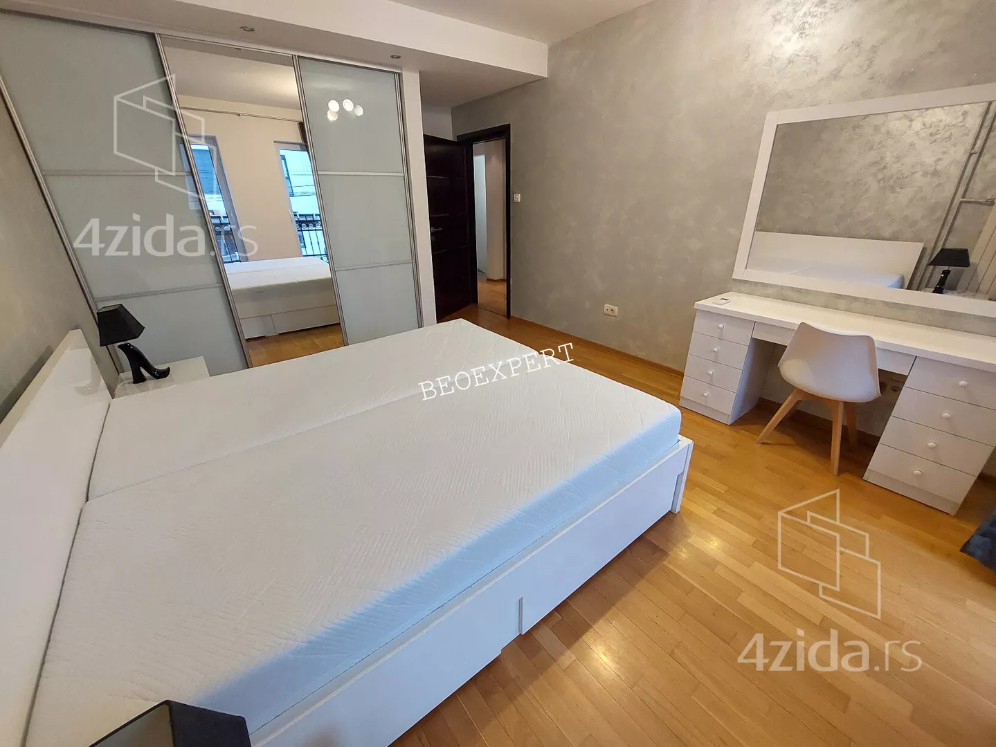 4-etažna kuća | 4zida