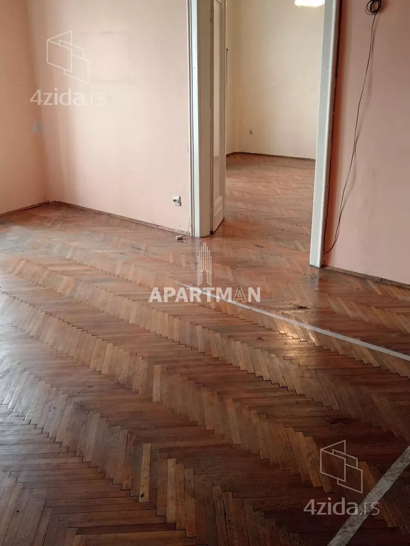 Četvoroiposoban stan | 4zida