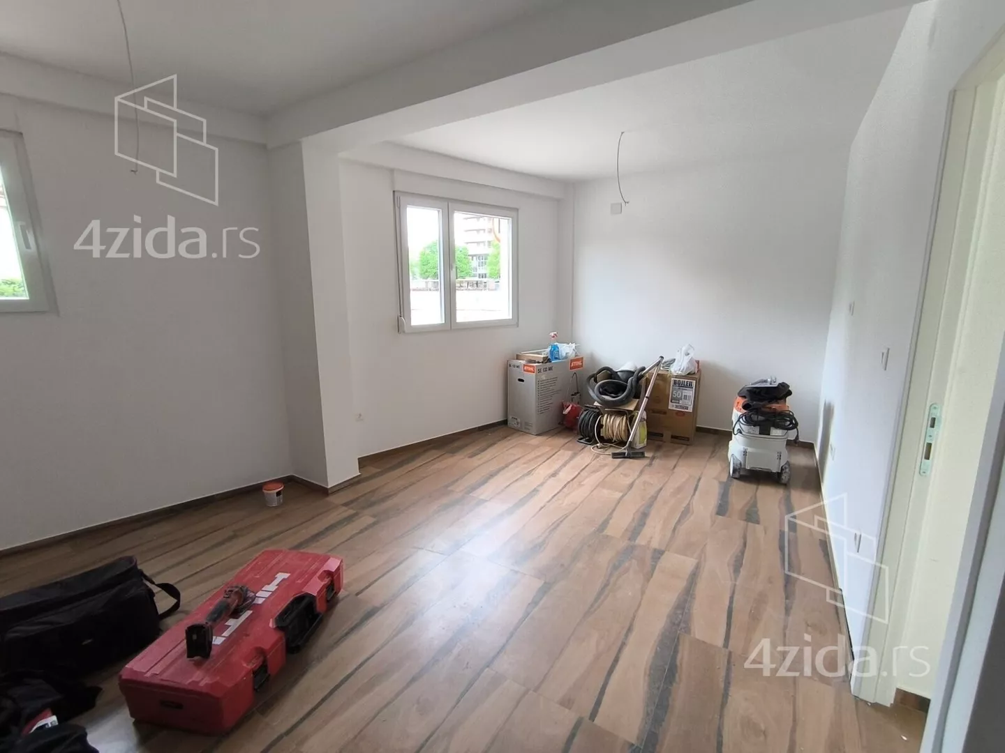 Jednoiposoban stan | 4zida