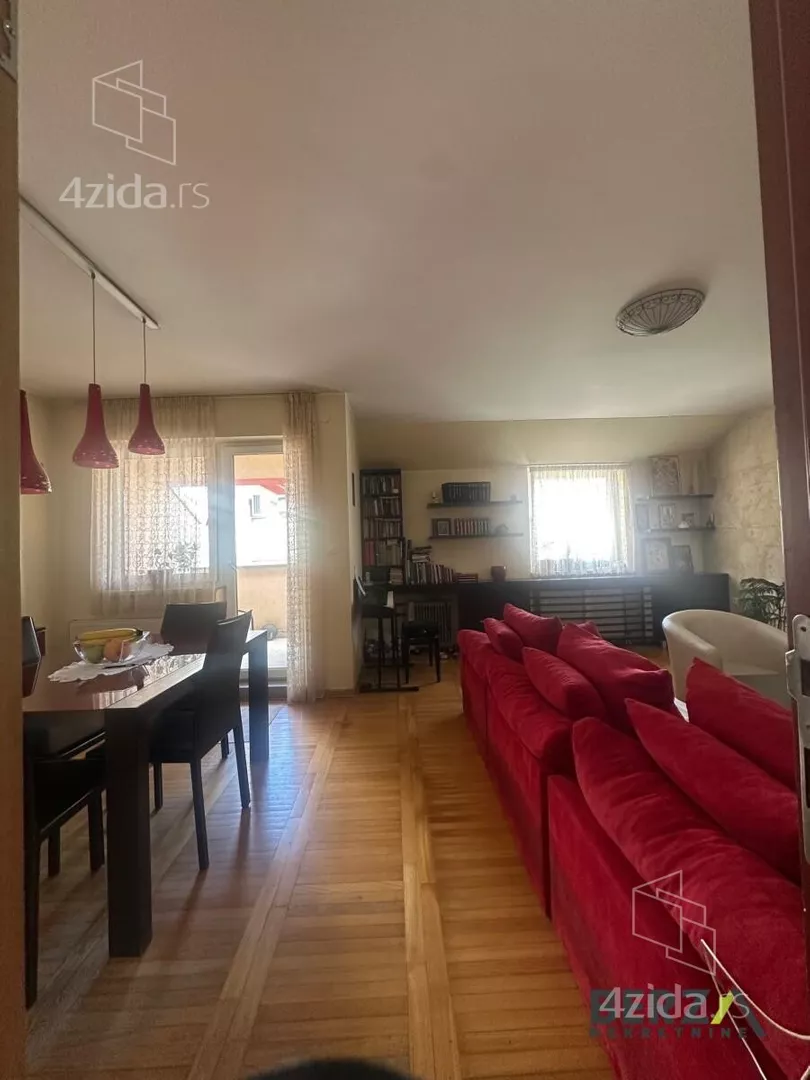 Petosoban stan | 4zida