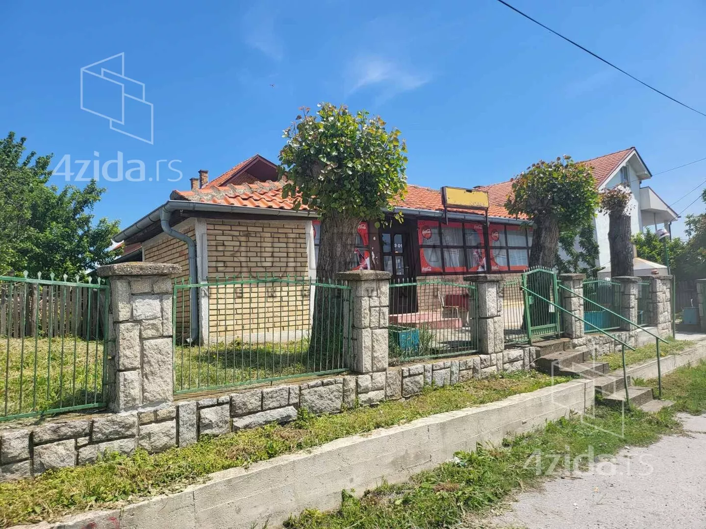 Lokal | 4zida
