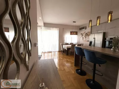 Bratstva i jedinstva | 4zida.rs