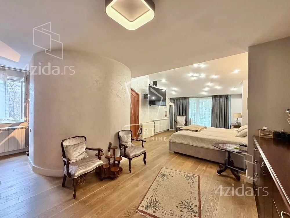 Petosoban stan | 4zida