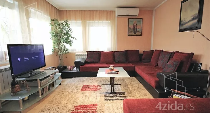 3-etažna kuća | 4zida