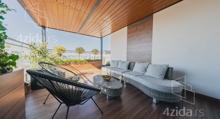 Petosoban stan | 4zida