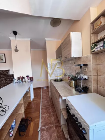 Cetinjska | 4zida.rs