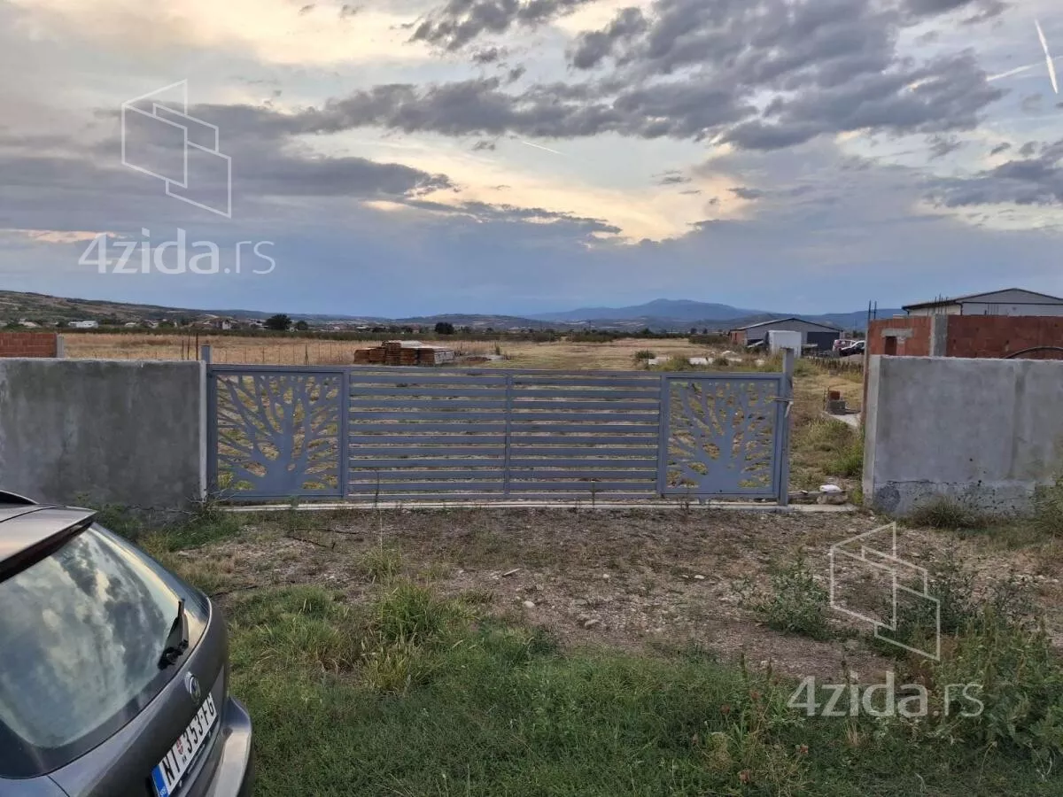 Plac | 4zida