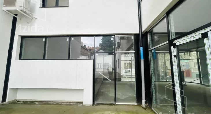 Poslovni prostor | 4zida