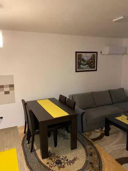 Heroja Pinkija | 4zida.rs