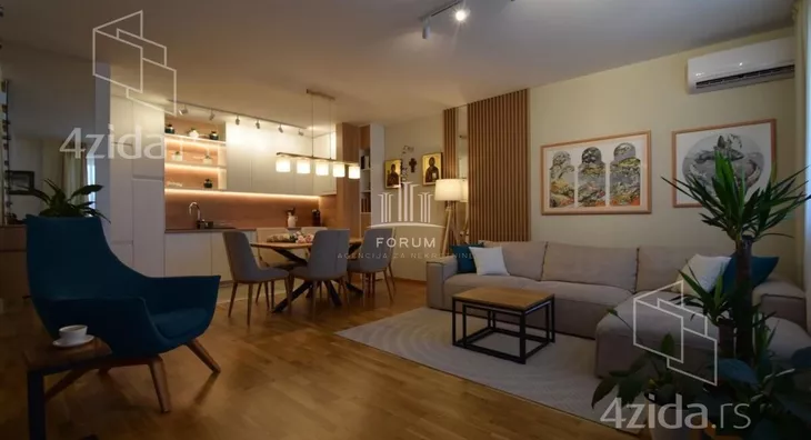 Troiposoban stan | 4zida