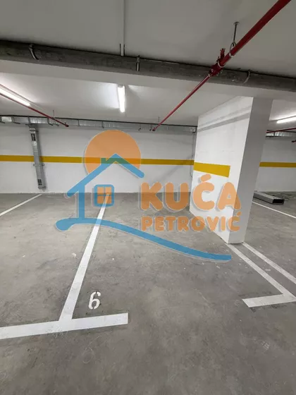 Hajduk Veljkova | 4zida.rs