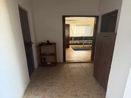 Pola Gogena 8 | 4zida.rs