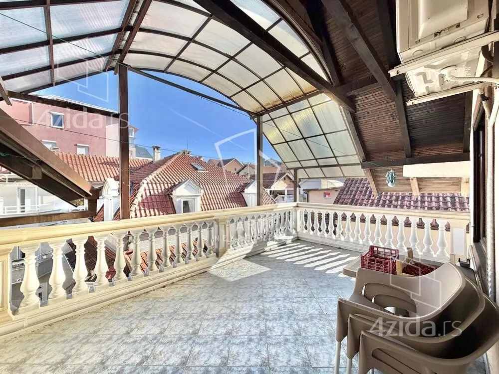 3-etažna kuća | 4zida