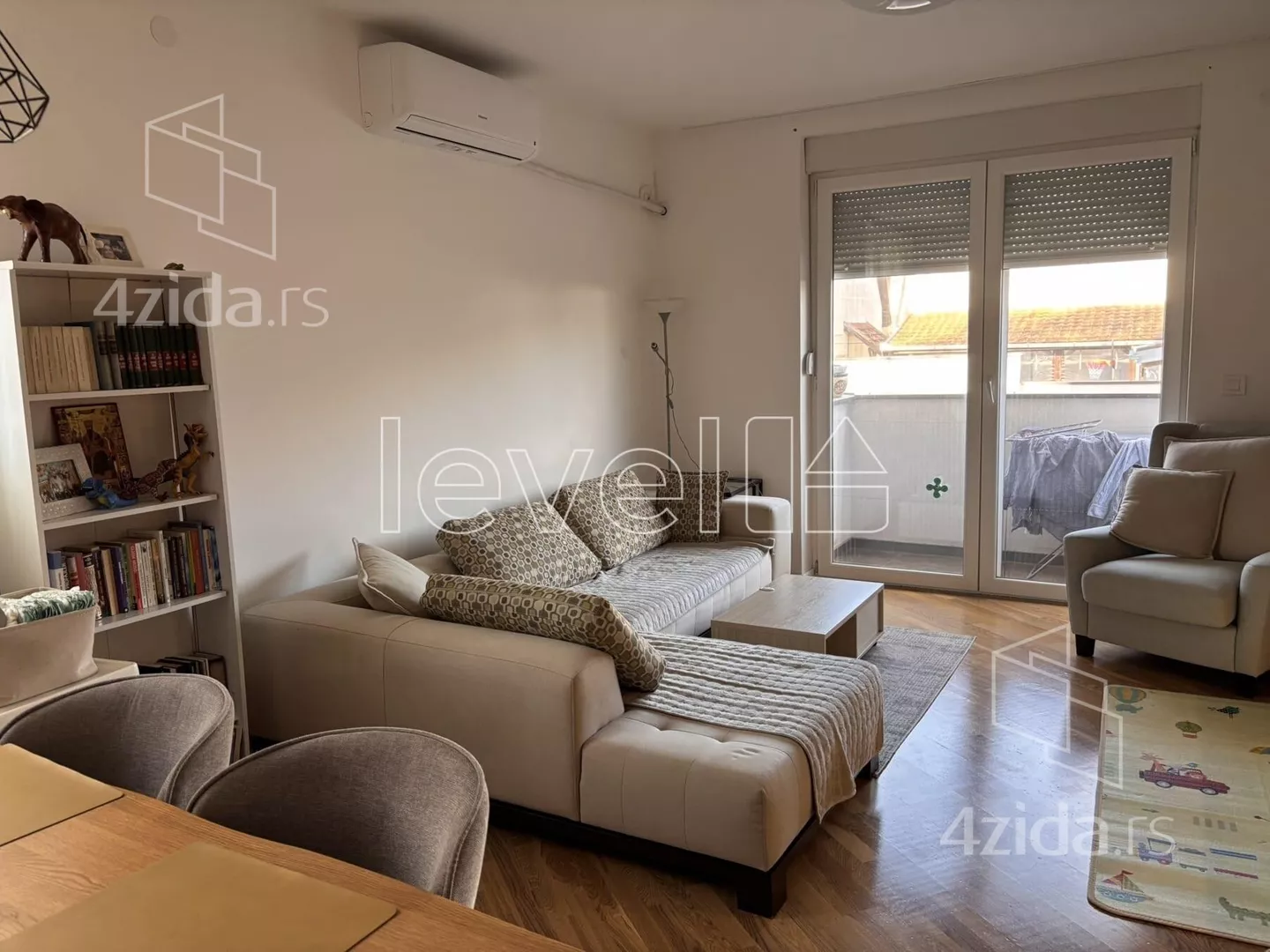 Četvorosoban stan | 4zida