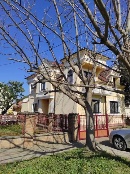 Orlovićeva 143 | 4zida.rs