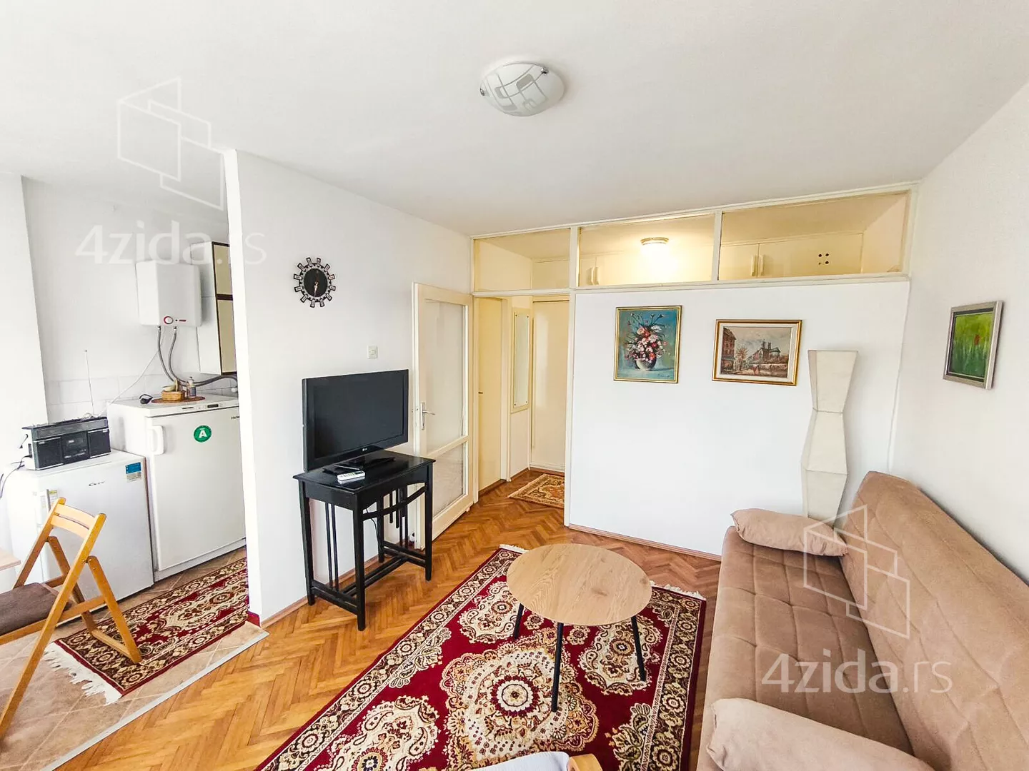 Jednoiposoban stan | 4zida