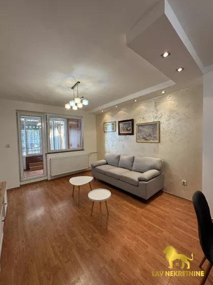 BRAĆE POPOVIĆ | 4zida.rs