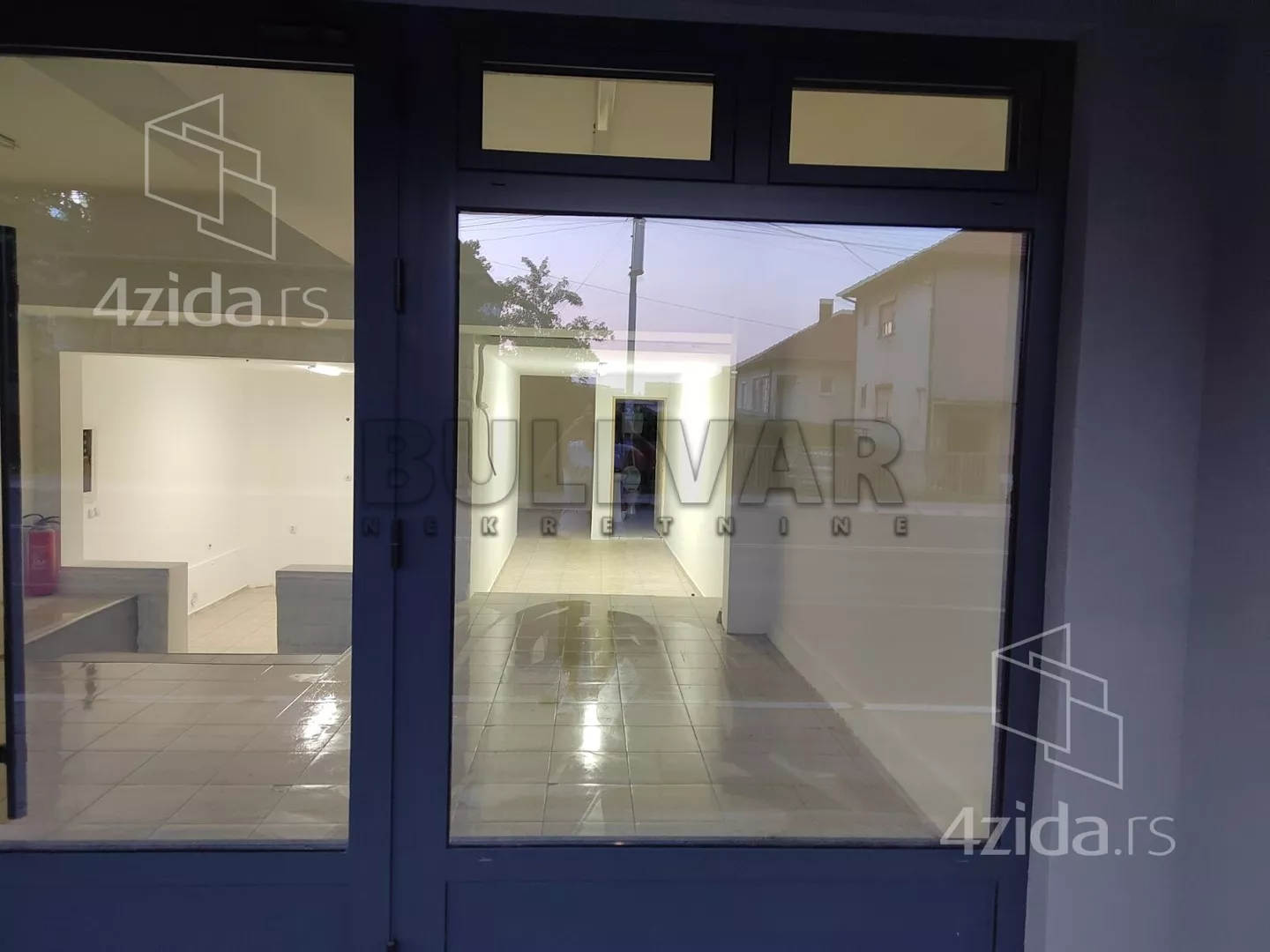 Lokal | 4zida